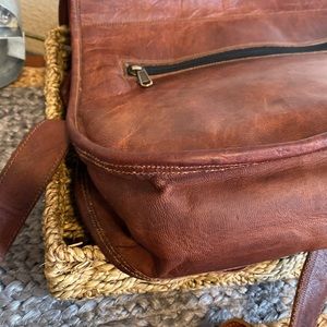 Messenger flap purse